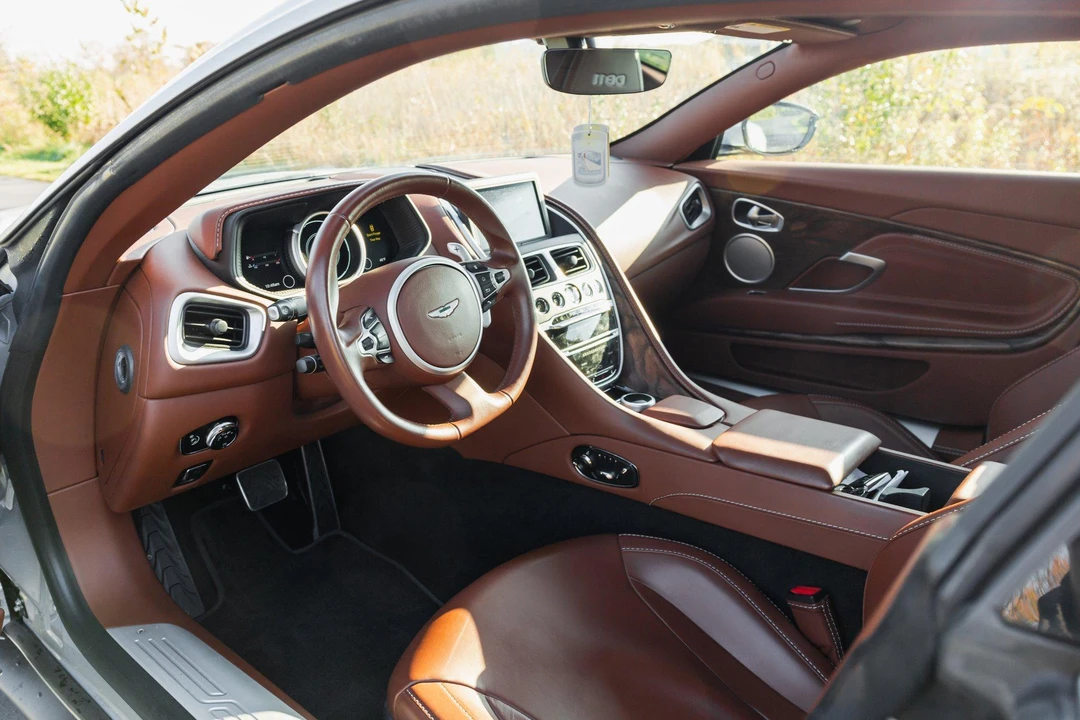 2018 Aston Martin DB11 - Image 30 of 31