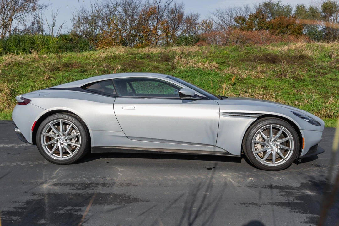 2018 Aston Martin DB11 - Image 3 of 31