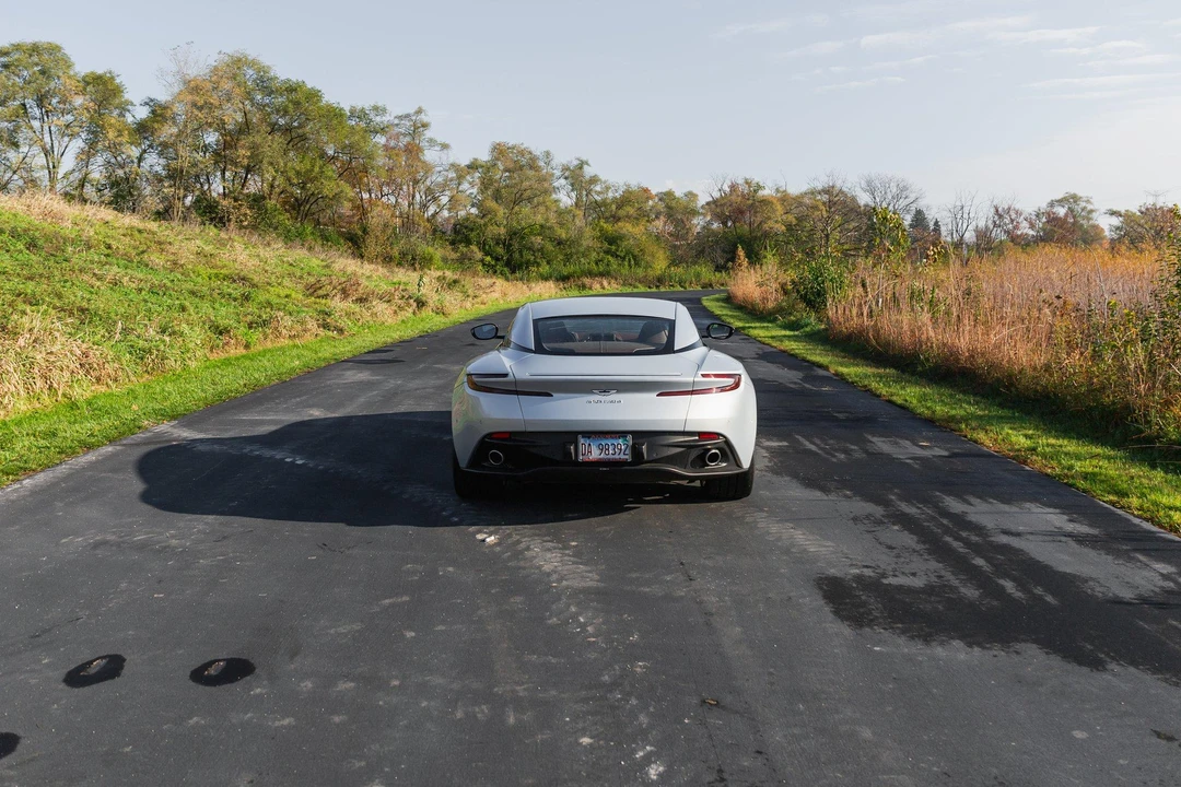 2018 Aston Martin DB11 - Image 13 of 31