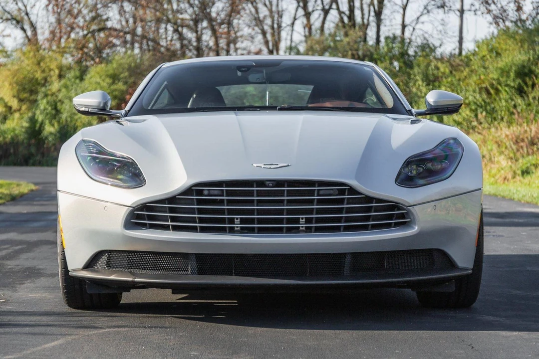 2018 Aston Martin DB11 - Image 2 of 31