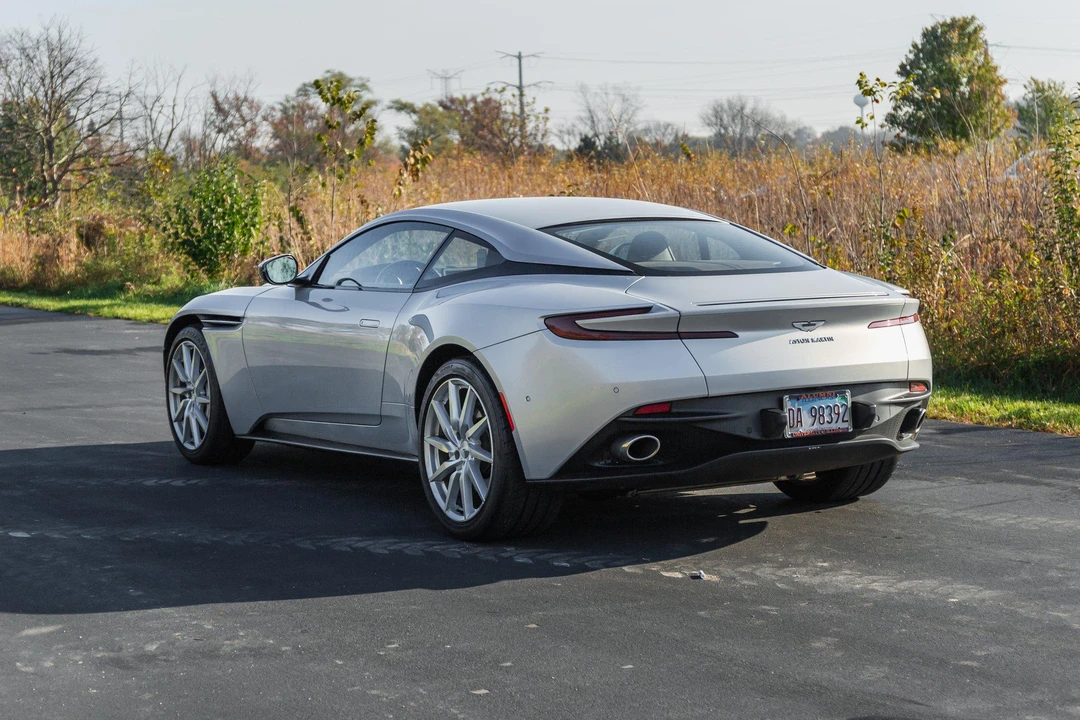 2018 Aston Martin DB11 - Image 11 of 31