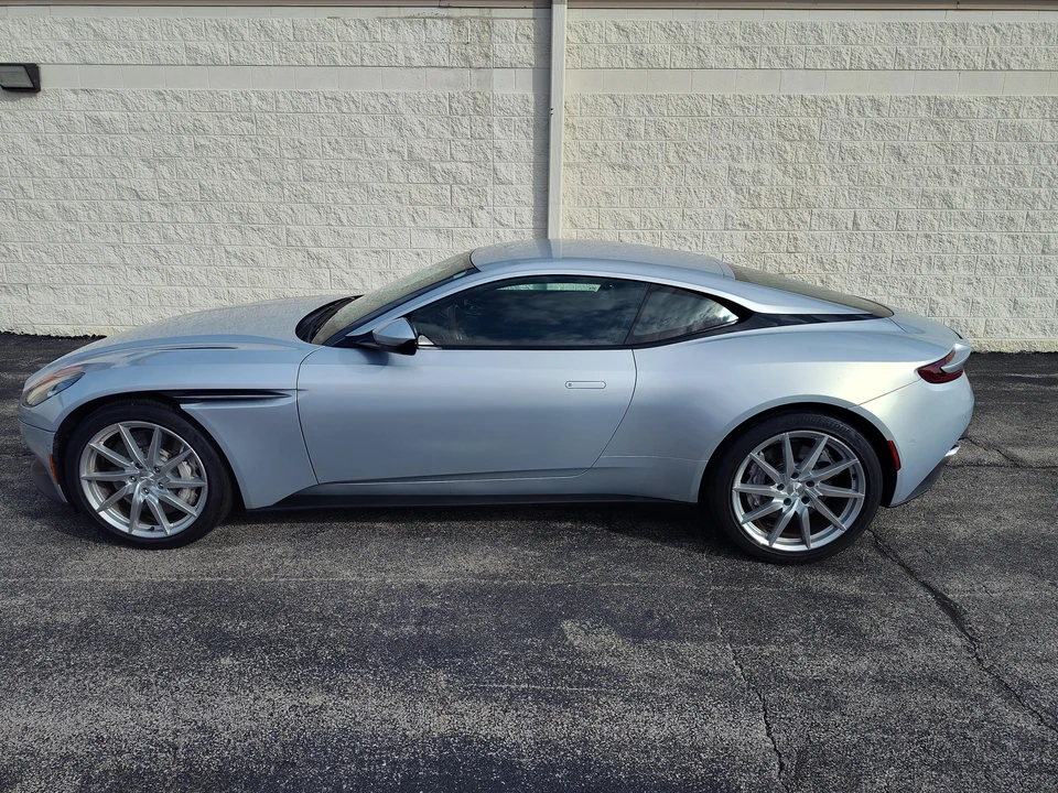 2018 Aston Martin DB11 - Image 9 of 31