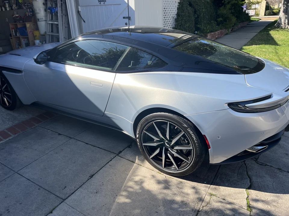 2018 Aston Martin DB11 - Image 8 of 13