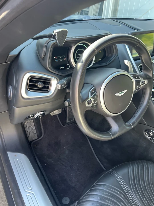 2018 Aston Martin DB11 - Image 9 of 13