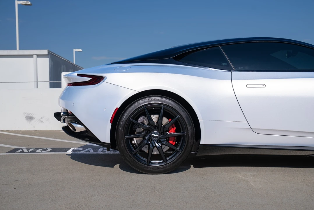 2018 Aston Martin DB11 - Image 18 of 21