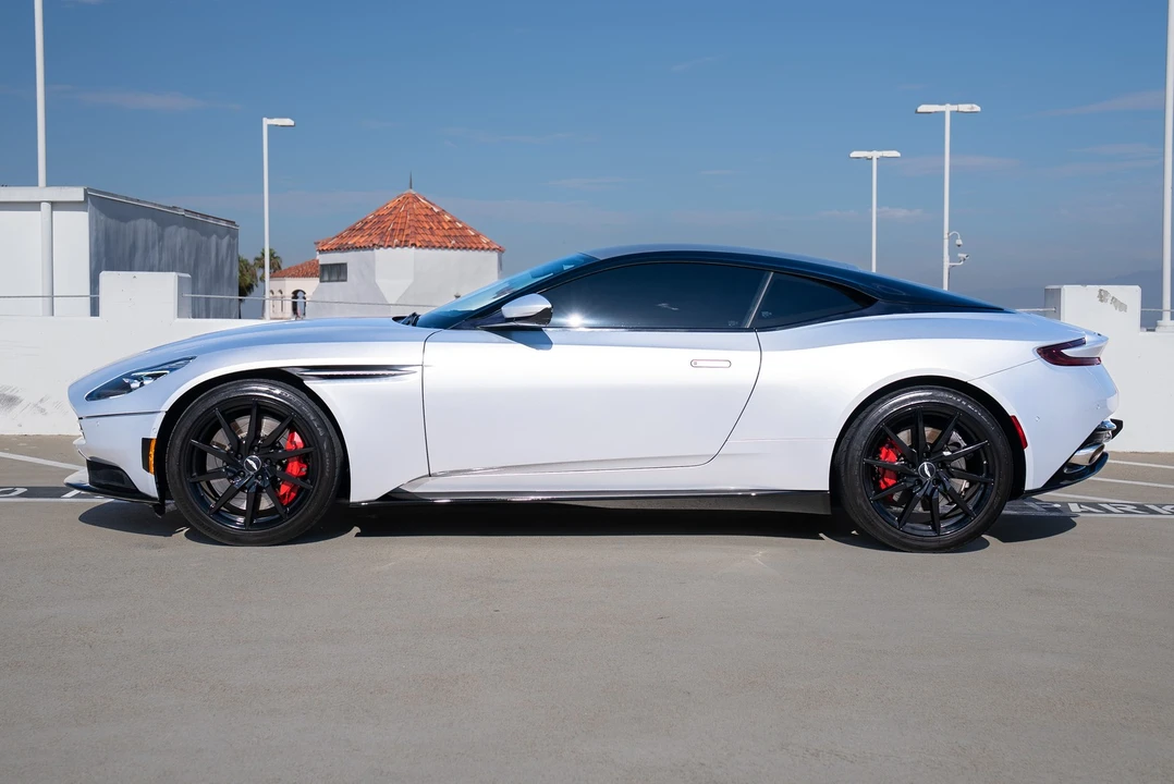 2018 Aston Martin DB11 - Image 6 of 21