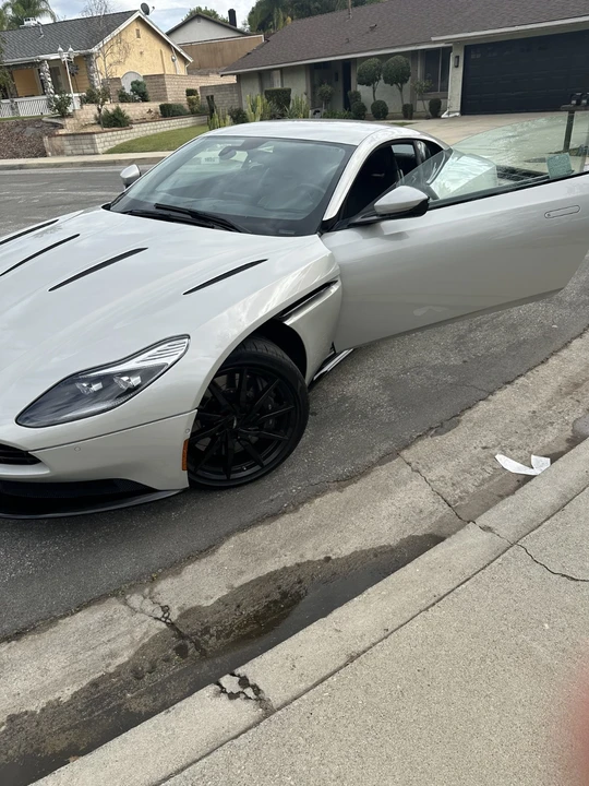 2018 Aston Martin DB11 - Image 13 of 14