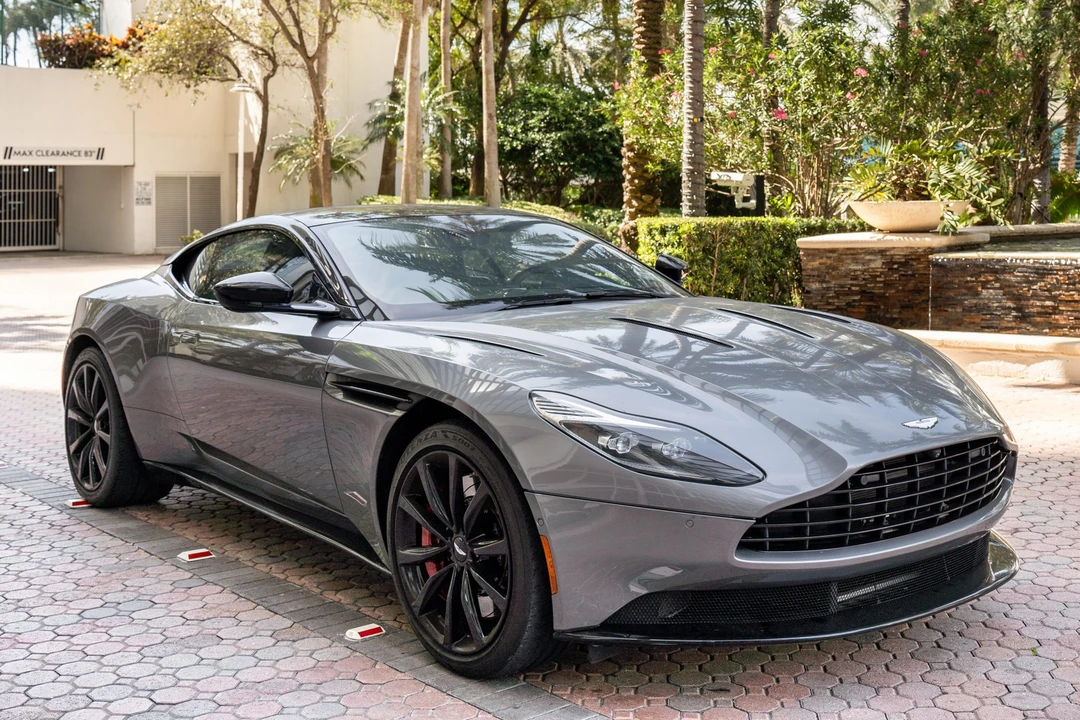 2018 Aston Martin DB11 - Image 5 of 31