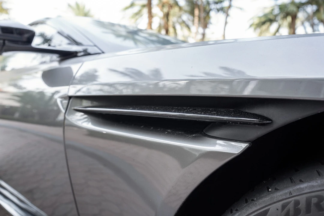 2018 Aston Martin DB11 - Image 19 of 31