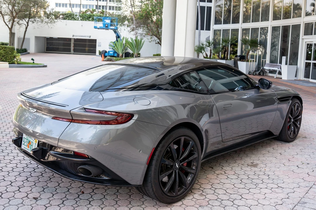 2018 Aston Martin DB11 - Image 7 of 31