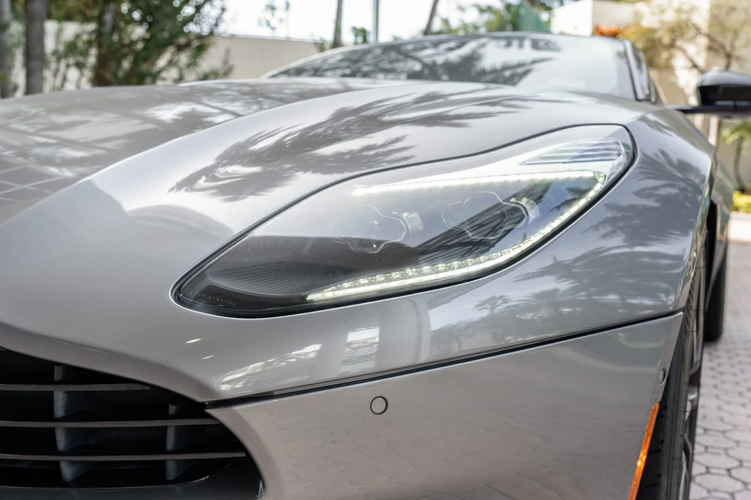 2018 Aston Martin DB11 - Image 12 of 31