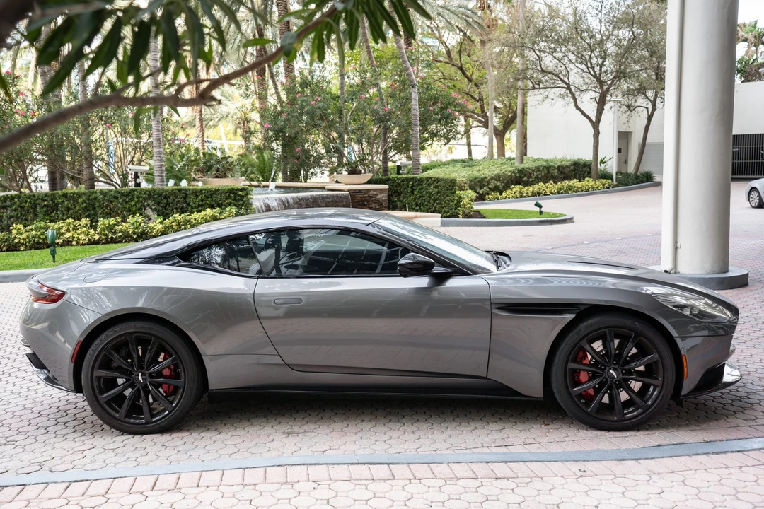 2018 Aston Martin DB11 - Image 6 of 31
