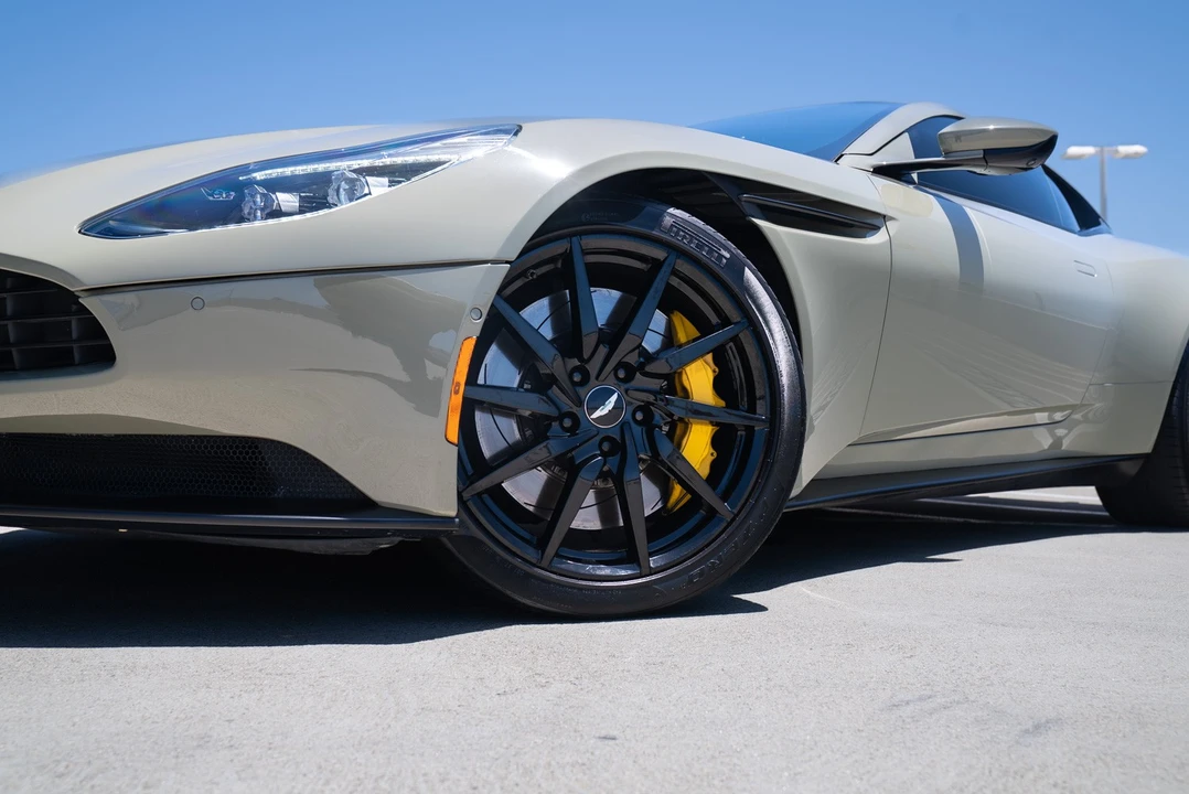 2018 Aston Martin DB11 - Image 20 of 21