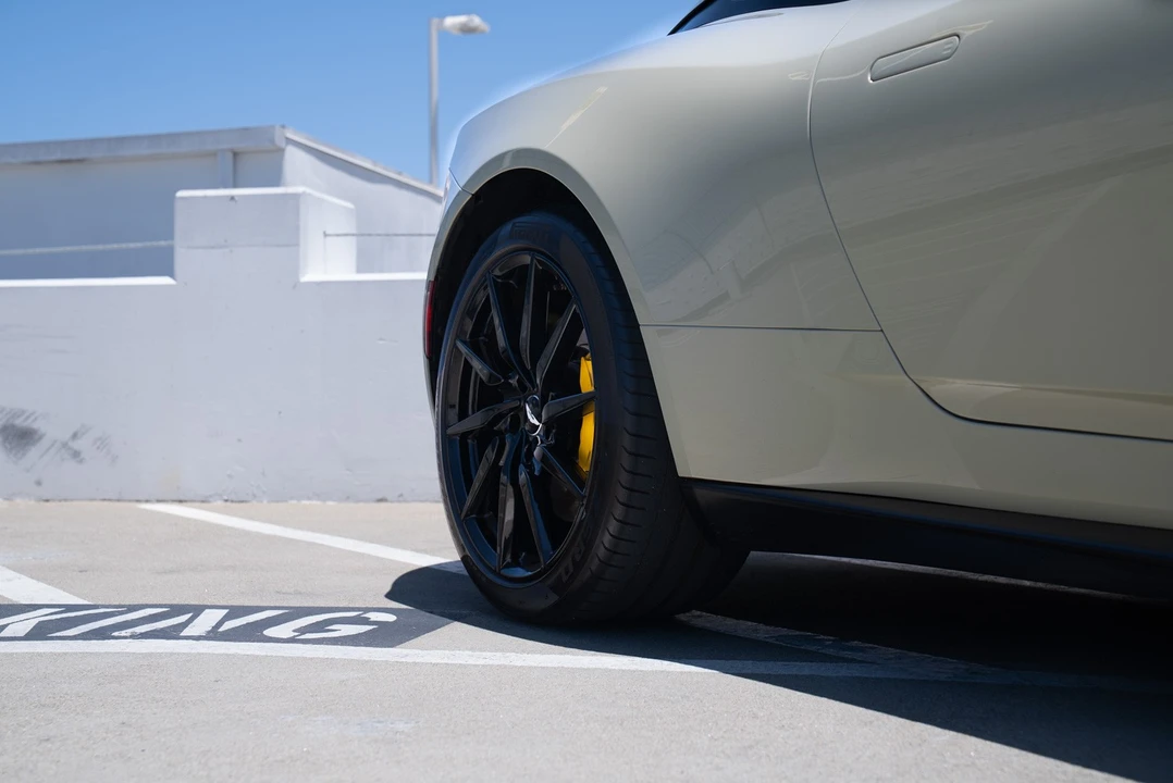 2018 Aston Martin DB11 - Image 10 of 21