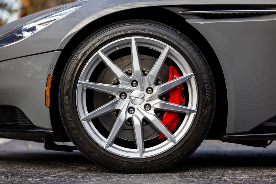 2018 Aston Martin DB11 - Image 28 of 31