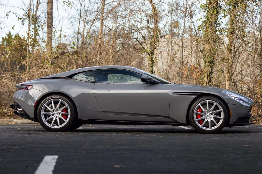 2018 Aston Martin DB11 - Image 6 of 31
