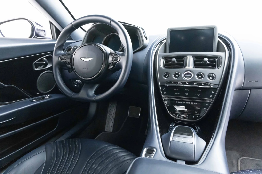 2018 Aston Martin DB11 V12 - Image 12 of 31