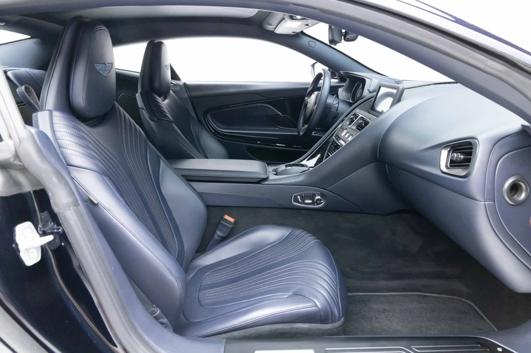 2018 Aston Martin DB11 V12 - Image 22 of 31