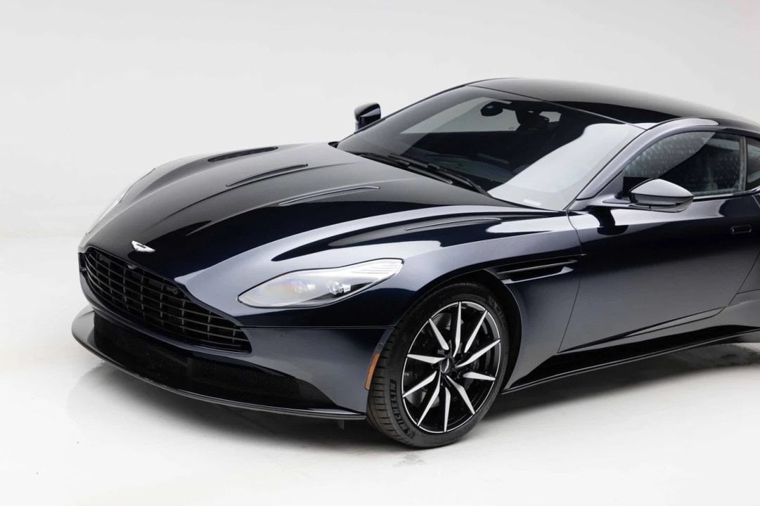 2018 Aston Martin DB11 V12 - Image 25 of 31