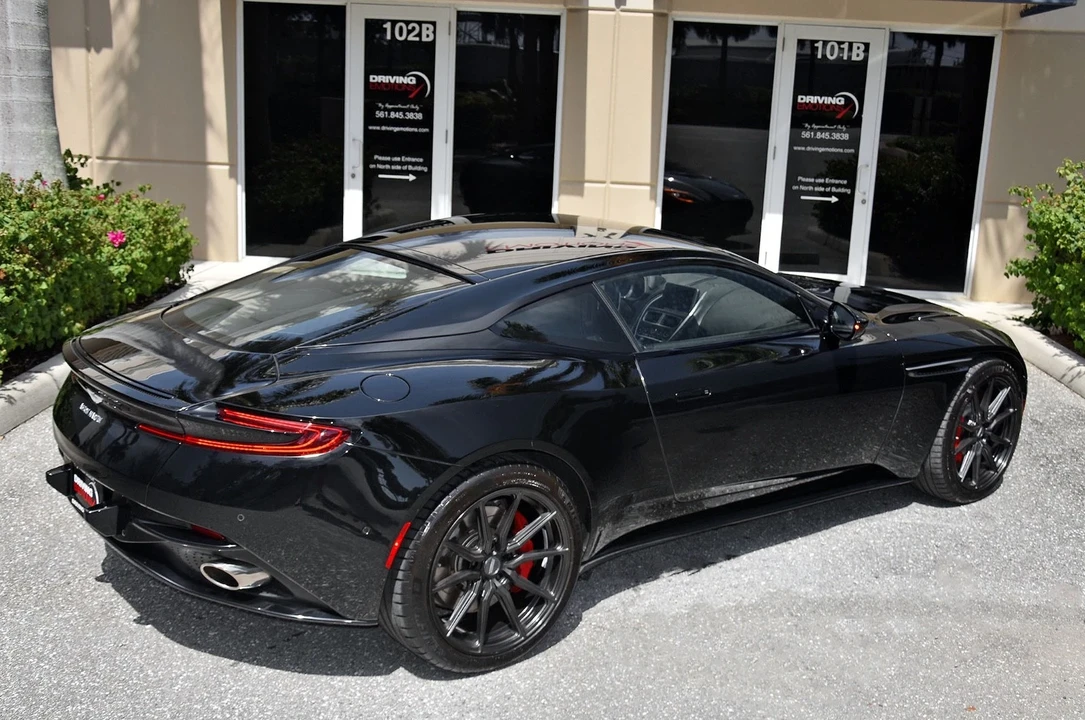 2018 Aston Martin DB11 V12 - Image 5 of 21
