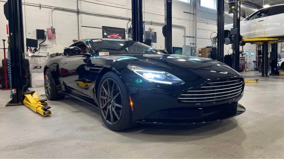 2018 Aston Martin DB11 V12 - Image 5 of 18