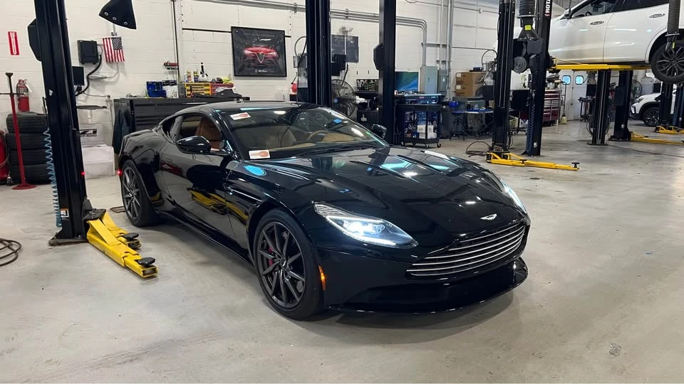2018 Aston Martin DB11 V12 - Image 2 of 18