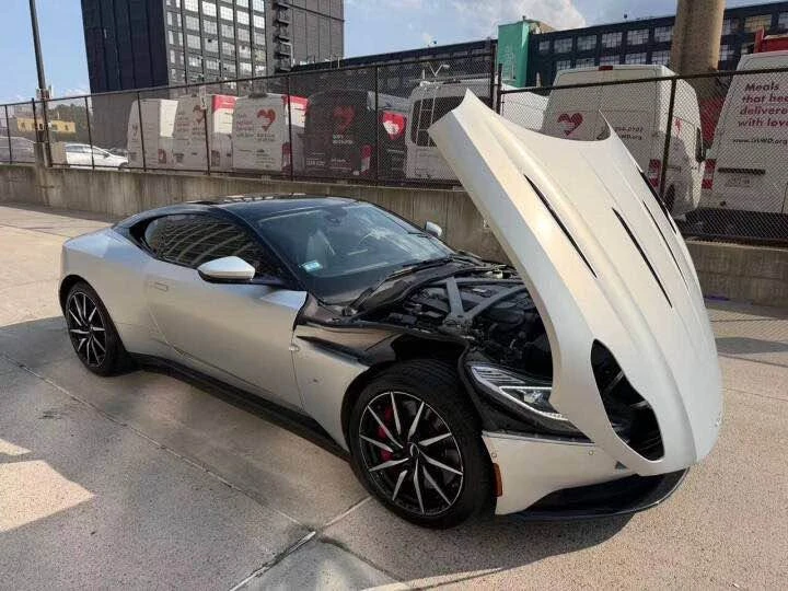2018 Aston Martin DB11 V12 - Image 11 of 16