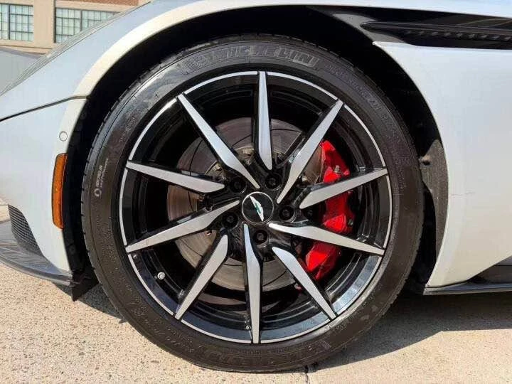 2018 Aston Martin DB11 V12 - Image 13 of 16
