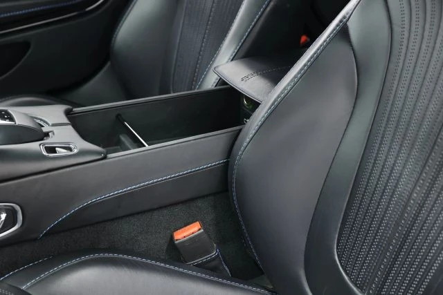 2018 Aston Martin DB11 V12 - Image 23 of 31