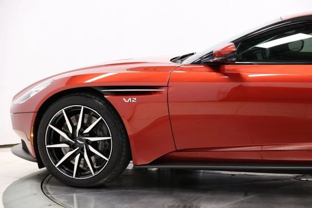 2018 Aston Martin DB11 V12 - Image 8 of 31