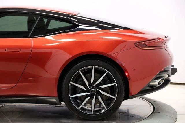2018 Aston Martin DB11 V12 - Image 10 of 31