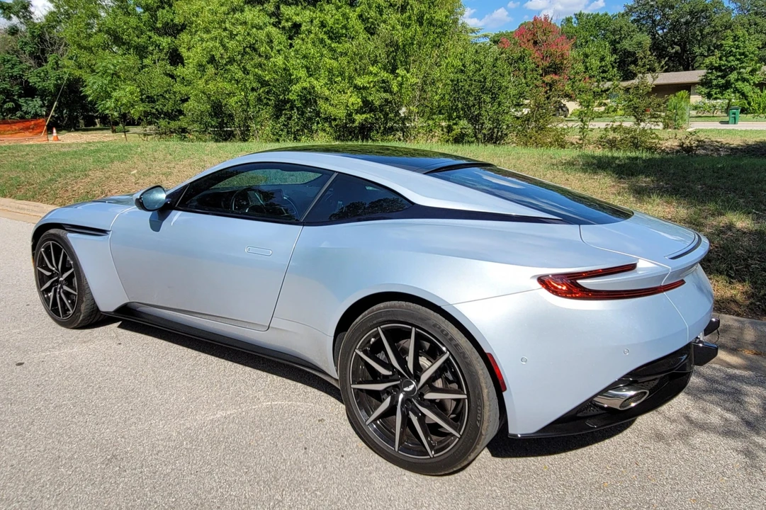 2018 Aston Martin DB11 V12 - Image 12 of 31