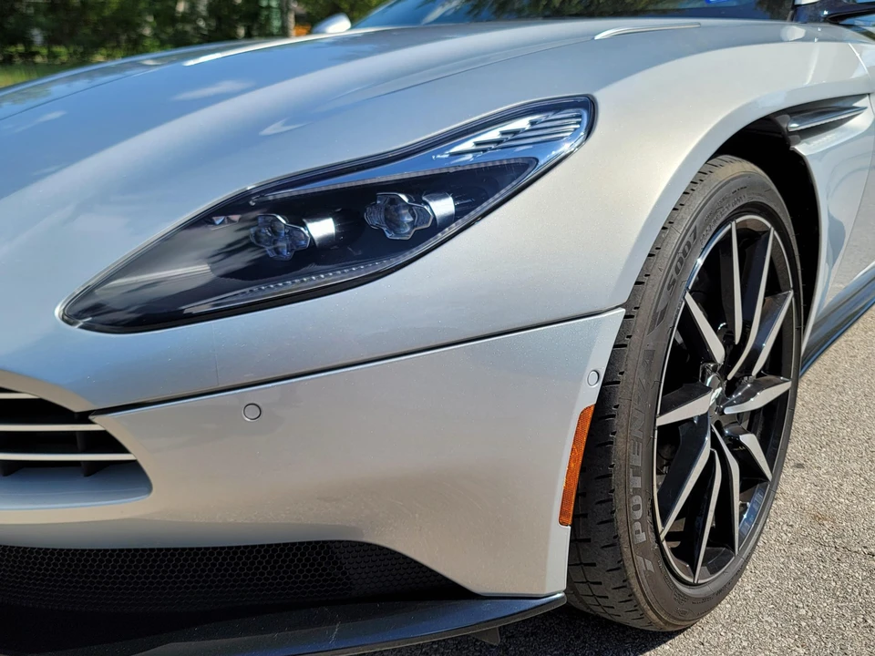 2018 Aston Martin DB11 V12 - Image 25 of 31