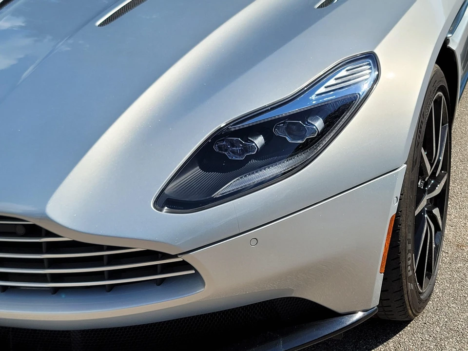2018 Aston Martin DB11 V12 - Image 27 of 31