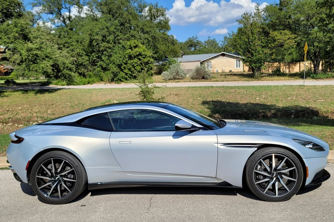 2018 Aston Martin DB11 V12 - Image 9 of 31