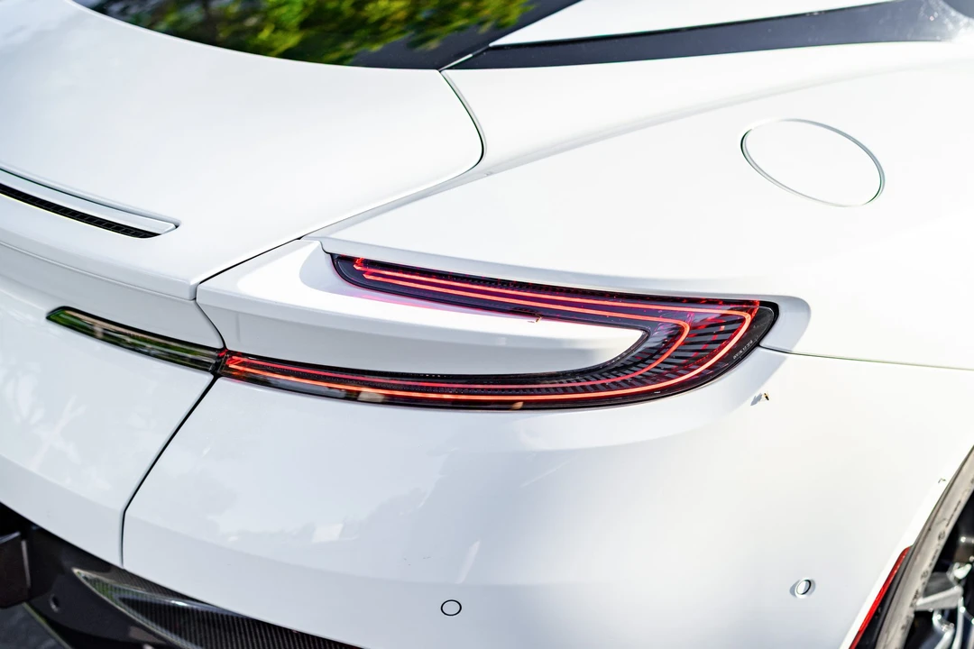 2018 Aston Martin DB11 V12 - Image 21 of 31