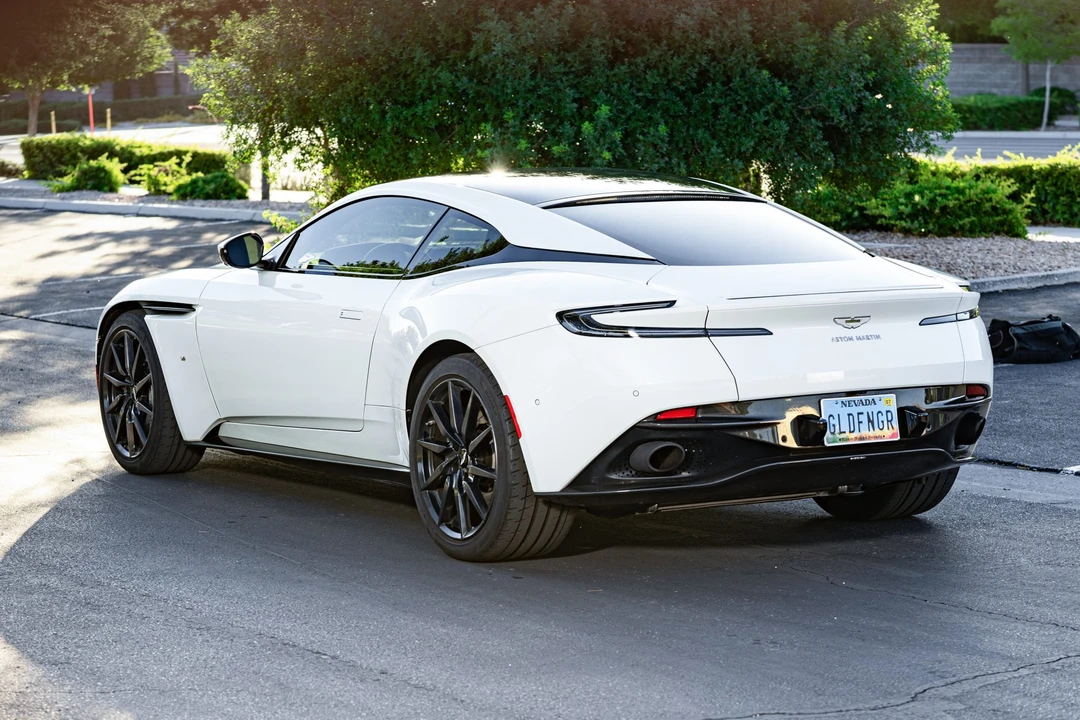 2018 Aston Martin DB11 V12 - Image 9 of 31