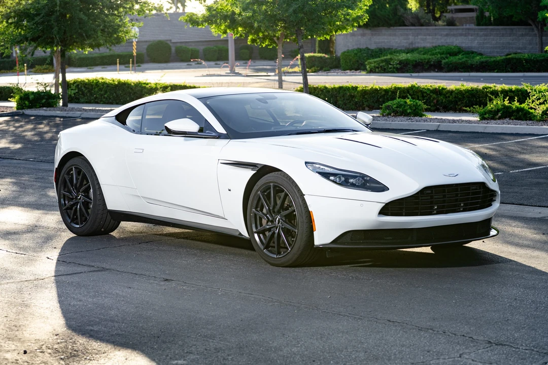 2018 Aston Martin DB11 V12 - Image 4 of 31