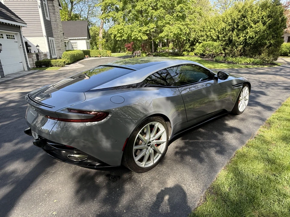 2018 Aston Martin DB11 V12 - Image 10 of 31