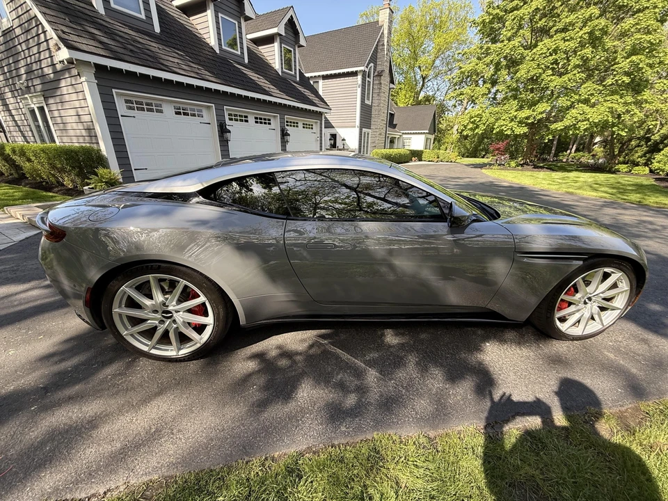 2018 Aston Martin DB11 V12 - Image 9 of 31
