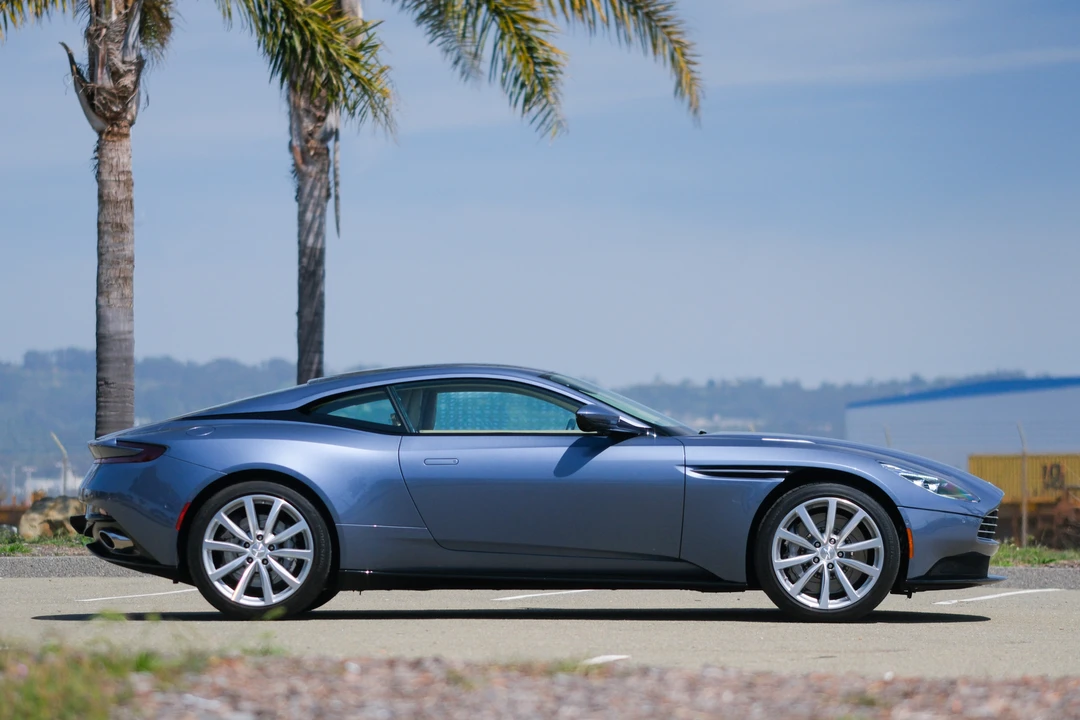 2018 Aston Martin DB11 V12 - Image 10 of 31