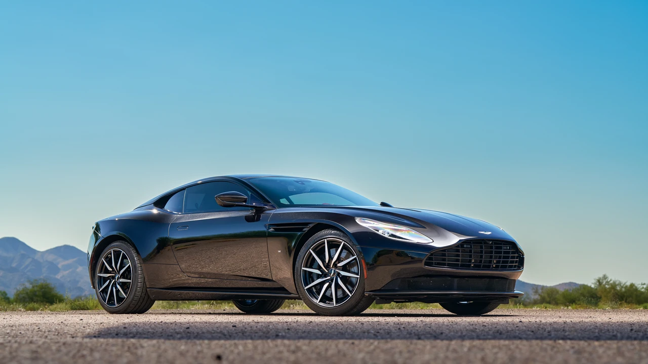 2018 Aston Martin DB11 V12 - Image 22 of 31