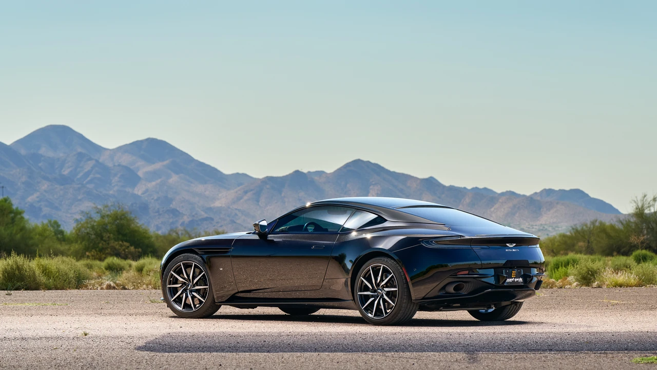 2018 Aston Martin DB11 V12 - Image 26 of 31