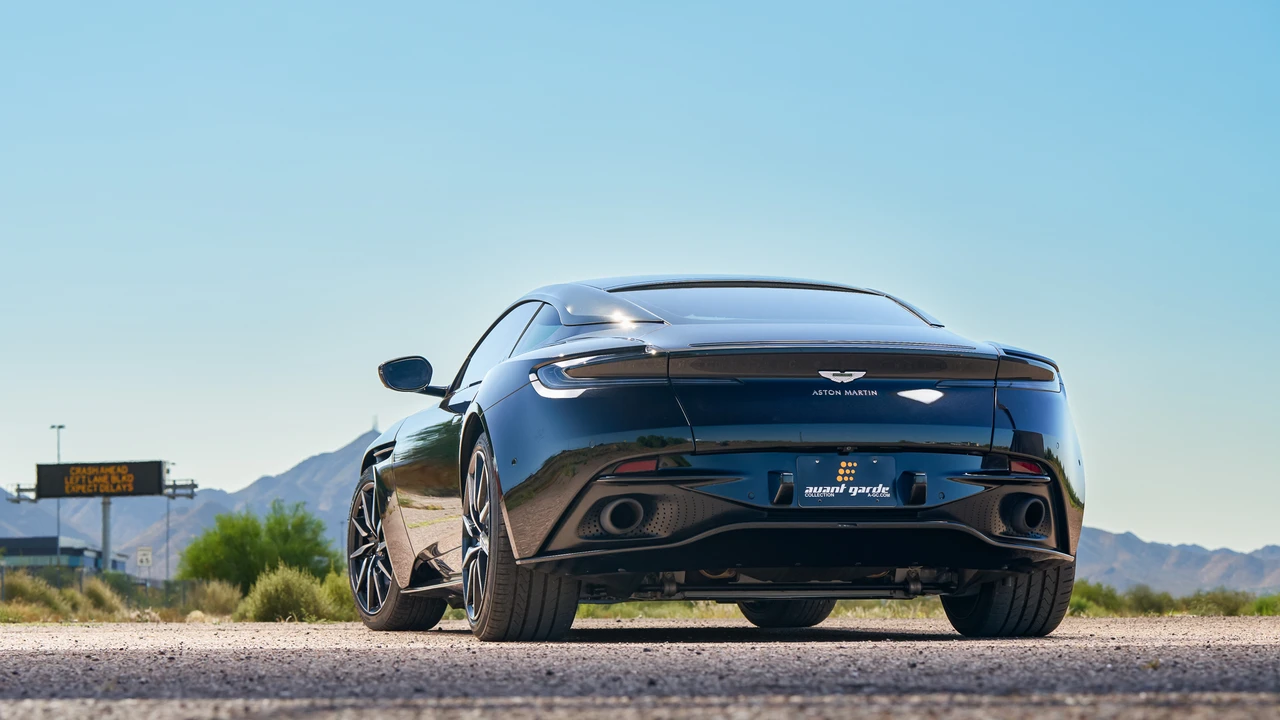 2018 Aston Martin DB11 V12 - Image 28 of 31