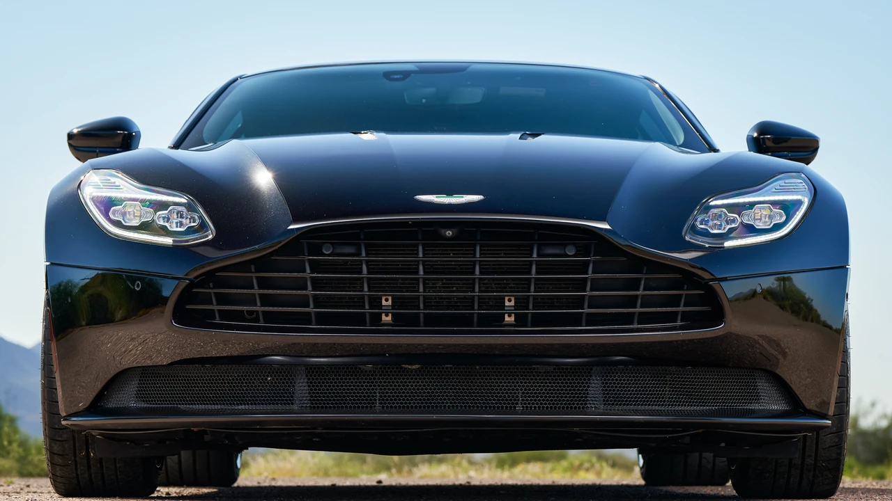 2018 Aston Martin DB11 V12 - Image 30 of 31