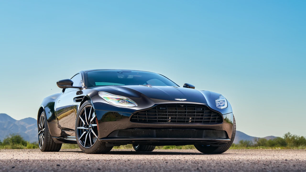 2018 Aston Martin DB11 V12 - Image 6 of 31