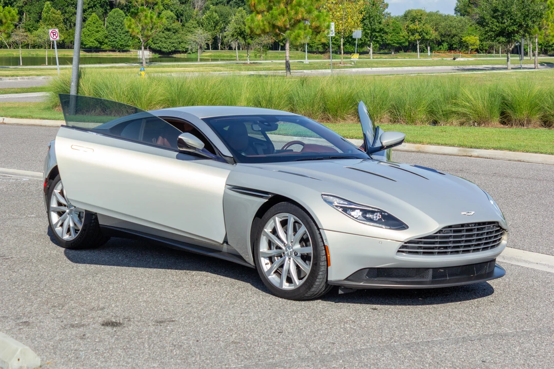 2018 Aston Martin DB11 V12 - Image 13 of 31