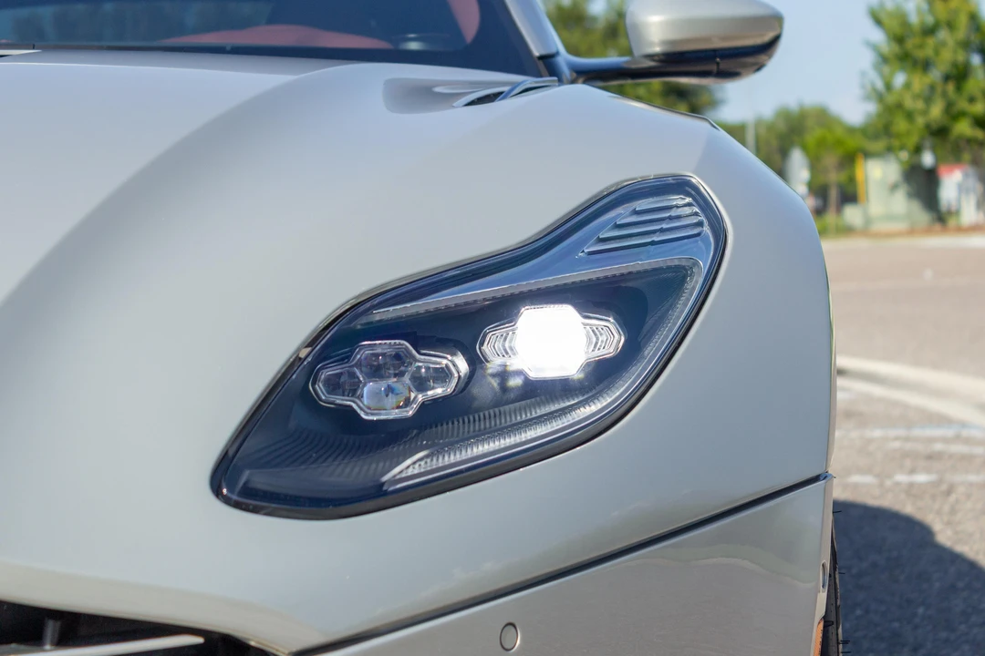 2018 Aston Martin DB11 V12 - Image 22 of 31