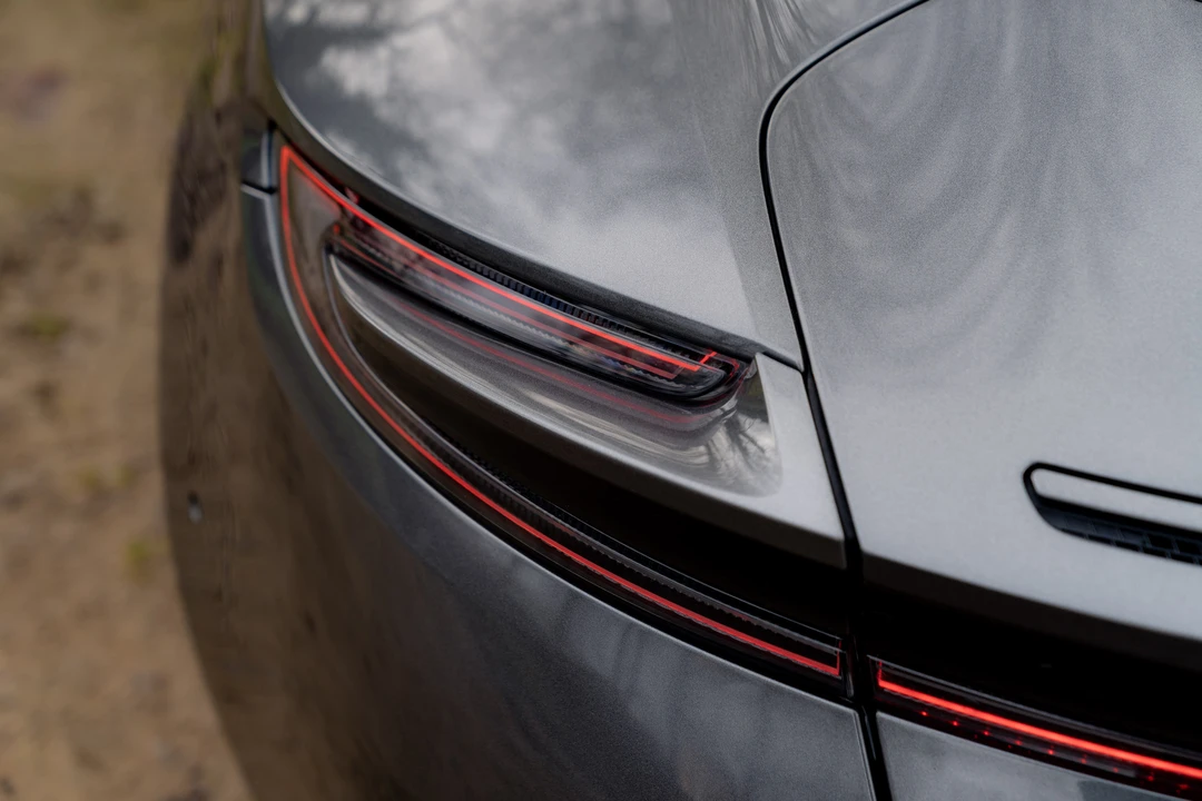 2018 Aston Martin DB11 V12 - Image 19 of 31