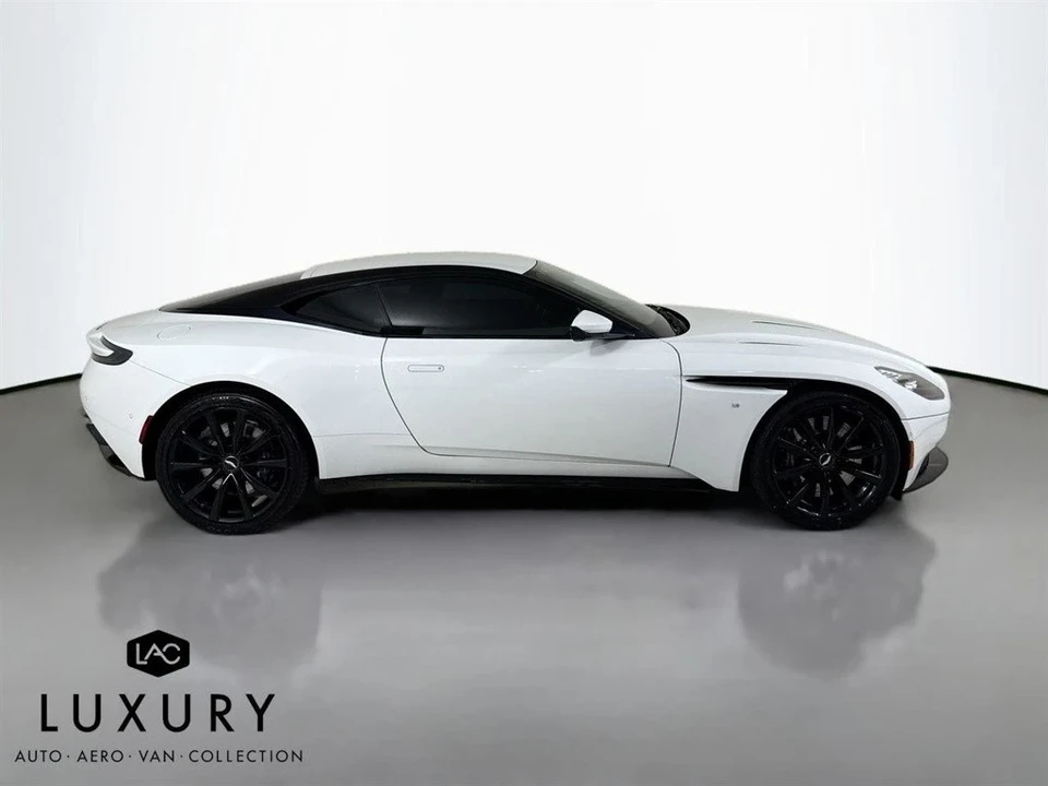 2018 Aston Martin DB11 V12 - Image 3 of 12